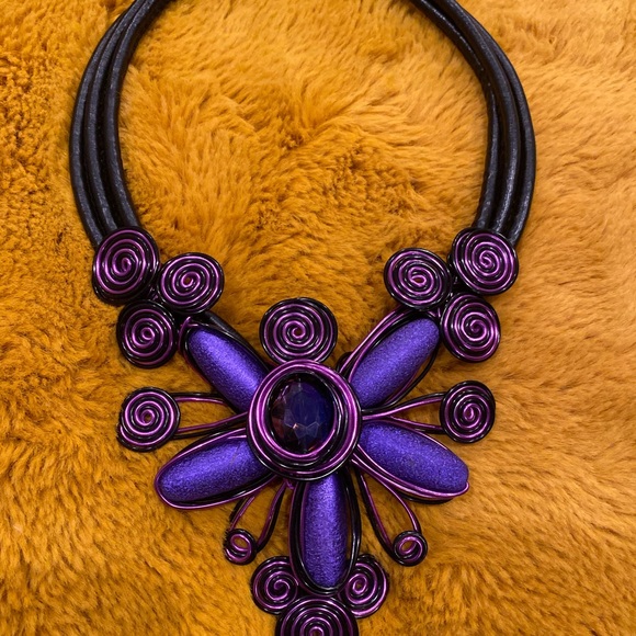 COPY - Purple Necklace new never worn 15in round - Picture 6 of 11